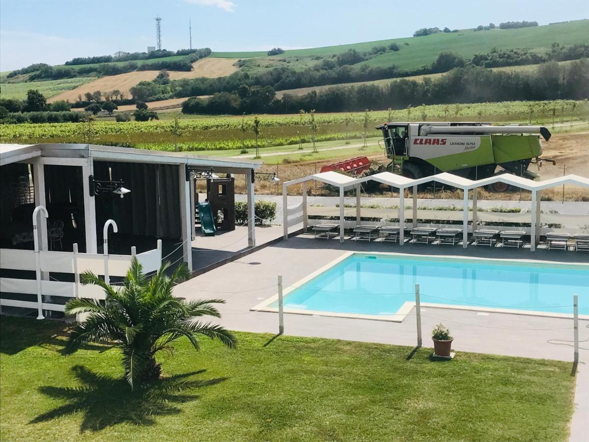 Quattro Stagioni Hotell Fano Eksteriør bilde